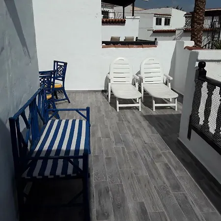 Apartment Bright In Chayofita