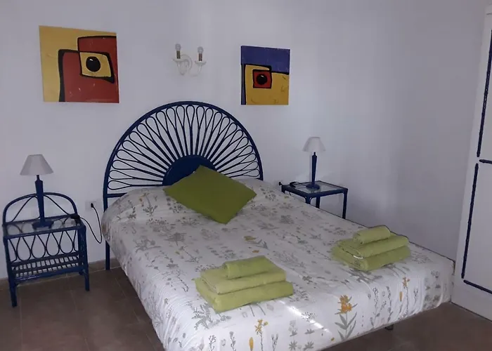 Bright In Chayofita Apartman