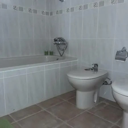 Апартаменты Bright In Chayofita