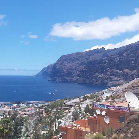 Апартаменты Bright In Chayofita *